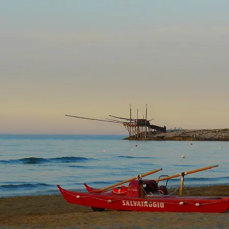 منتزه العطل Villaggio Turistico Scialmarino 2*