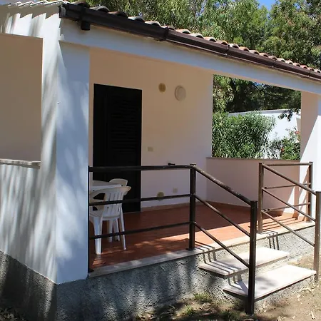 منتزه العطل Villaggio Turistico Scialmarino 2*