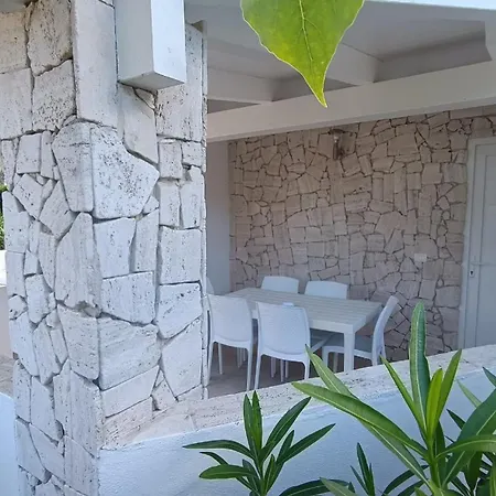 Villaggio Turistico Scialmarino ヴィエステ