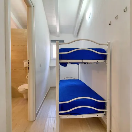 Villaggio Turistico Scialmarino ヴィエステ